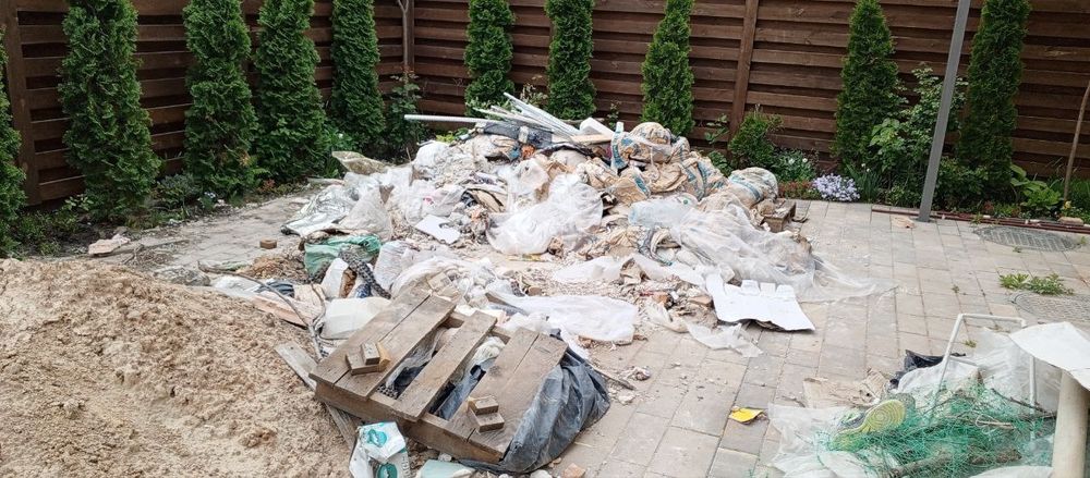 Вивезення буд./поб. сміття, гілок, трави, листя, хламу, старих меблів