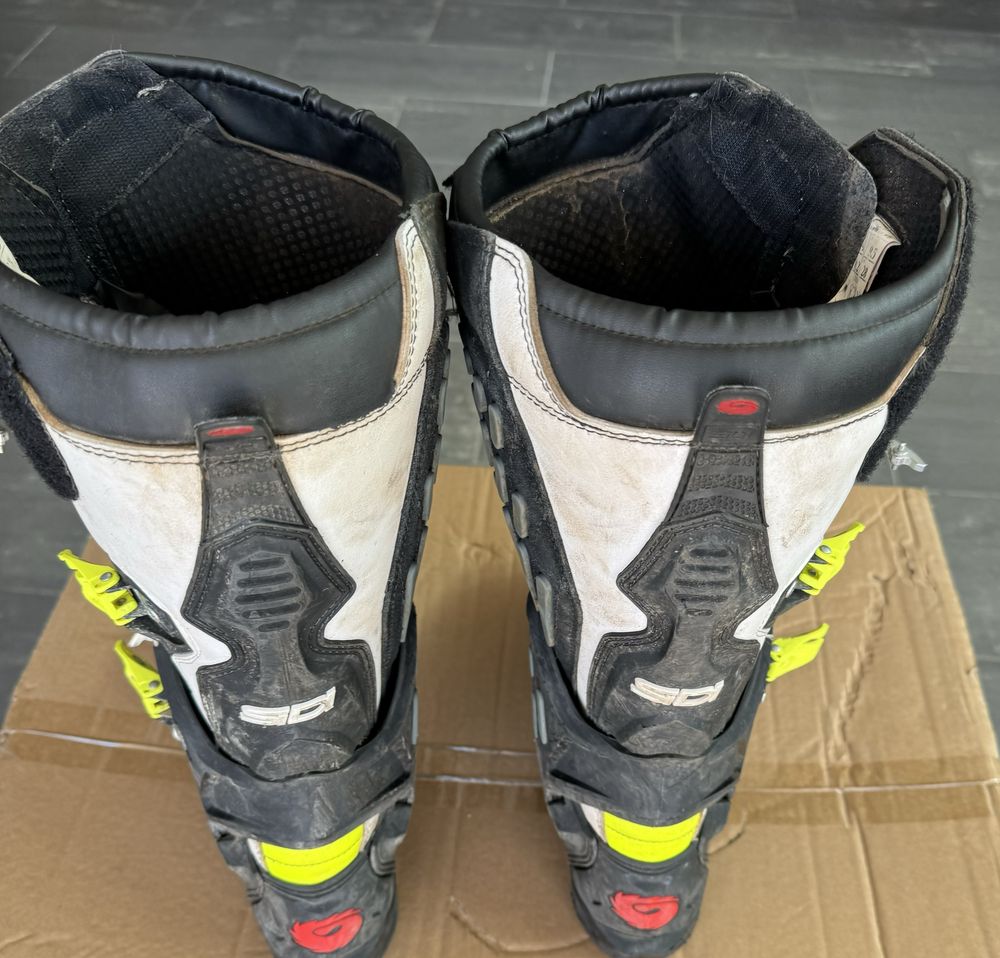 Botas enduro sidi / joelheiras Fox