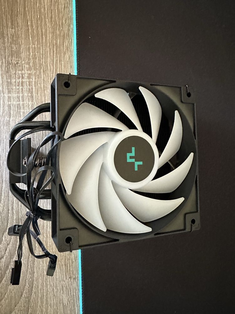 Кулер процессорный Deepcool AG400 ARGB (R-AG400-BKANMC-G-2) Black