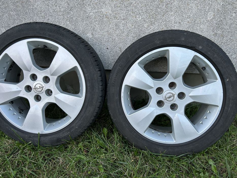 Alufelgi opel 17 cali + opony w dobrym stanie