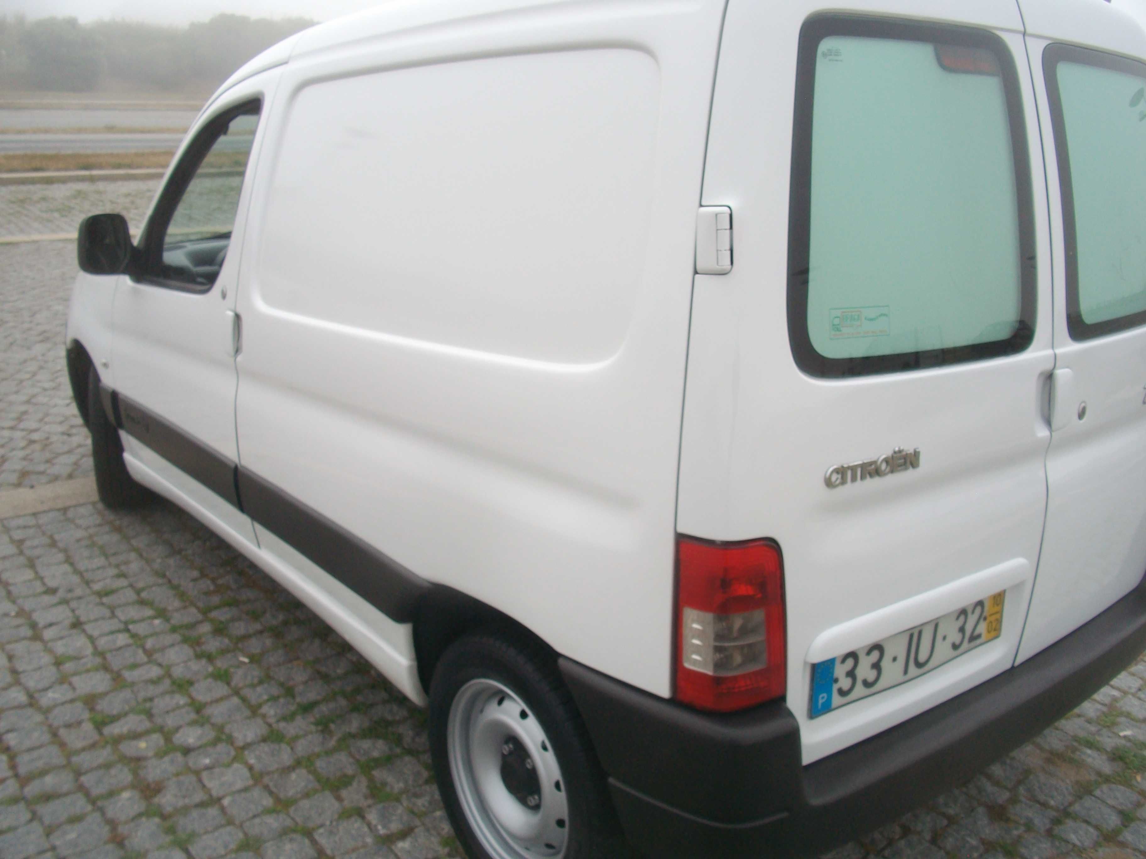 Citroen Berlingo 1.6D (Fibrada no interior) de 2010