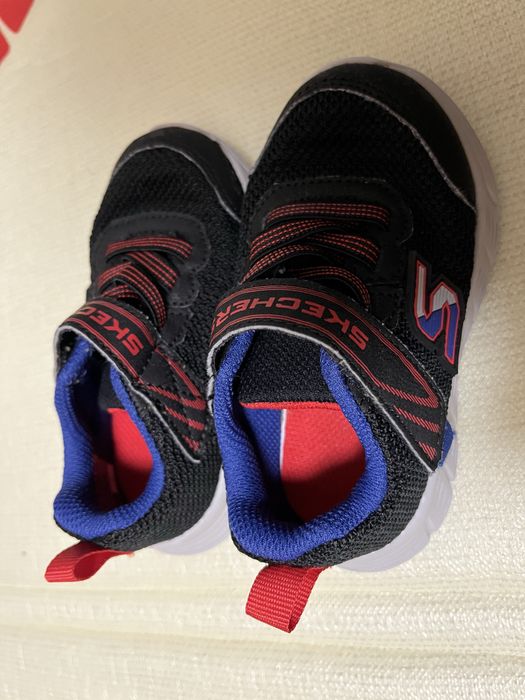 Buty dziecięce Skechers, rozmiar 22