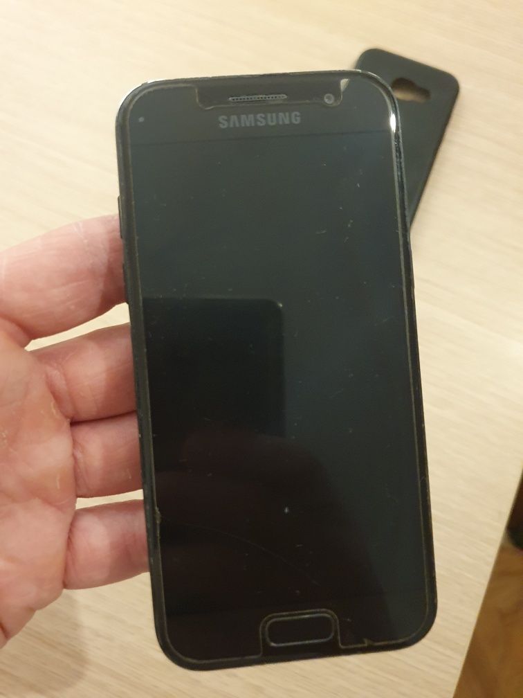 Samsung A3 2017 plus etui