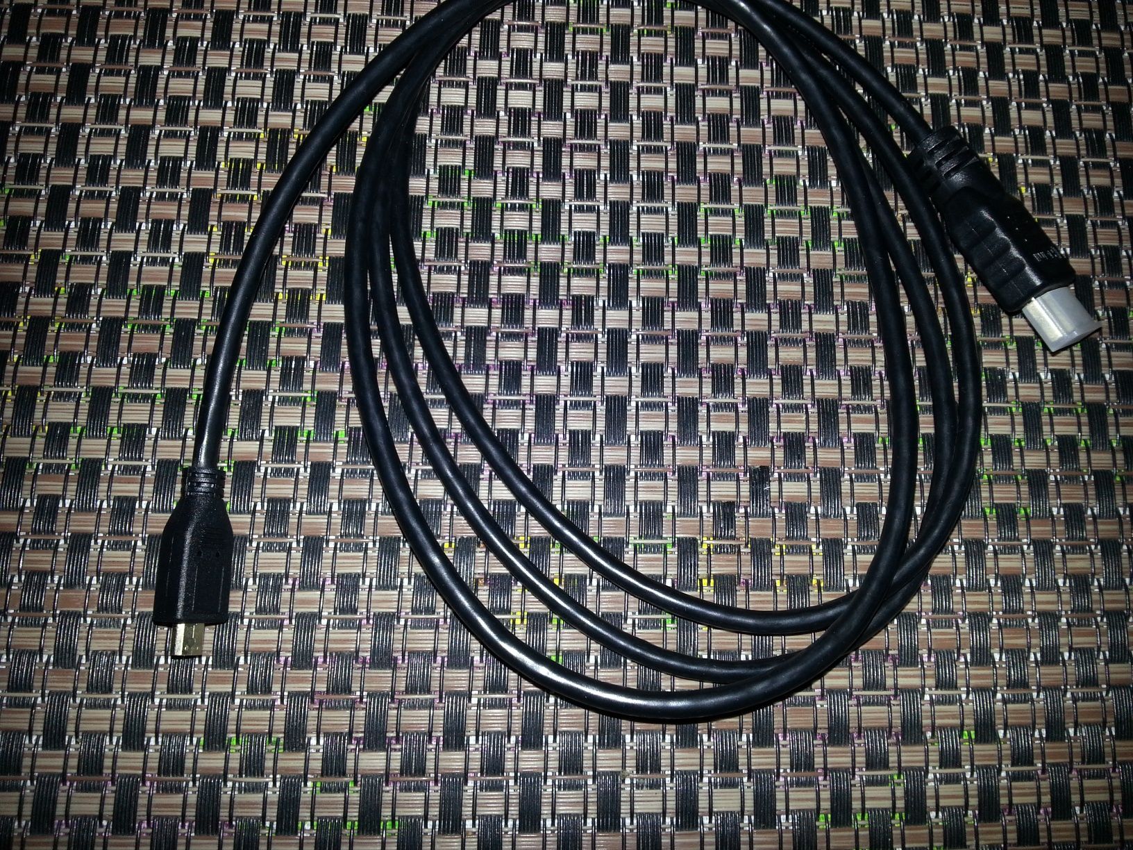 Foto kabel microHDMI