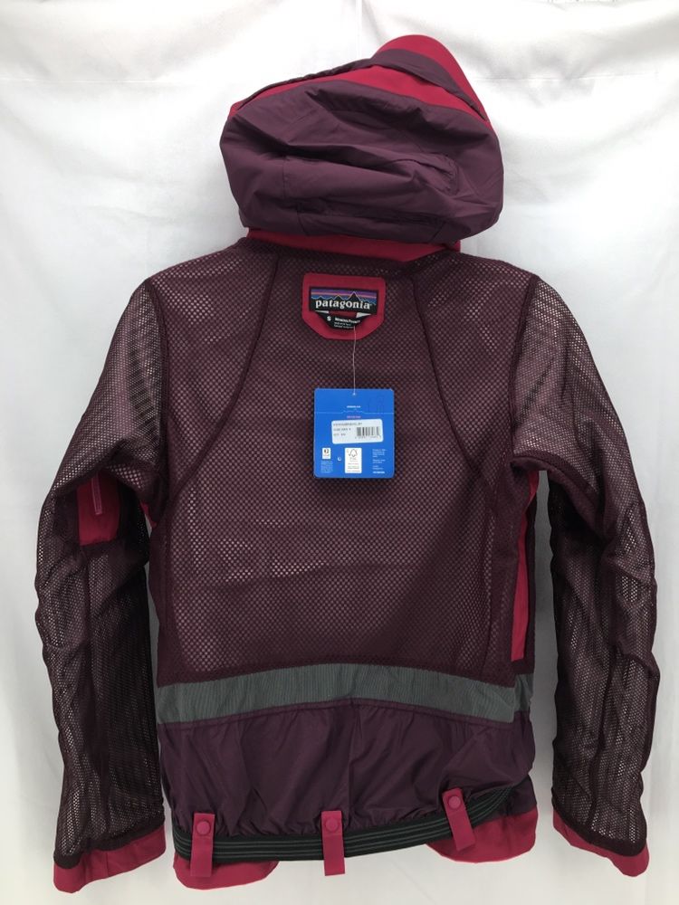 Женская туристическая куртка ветровка Patagonia Gore-Tex S  28000 mm