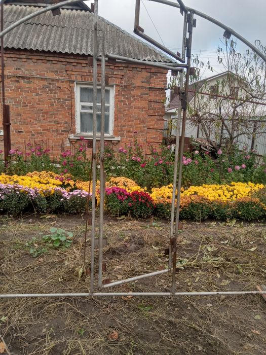 Металеві секції для теплиці шт що нас