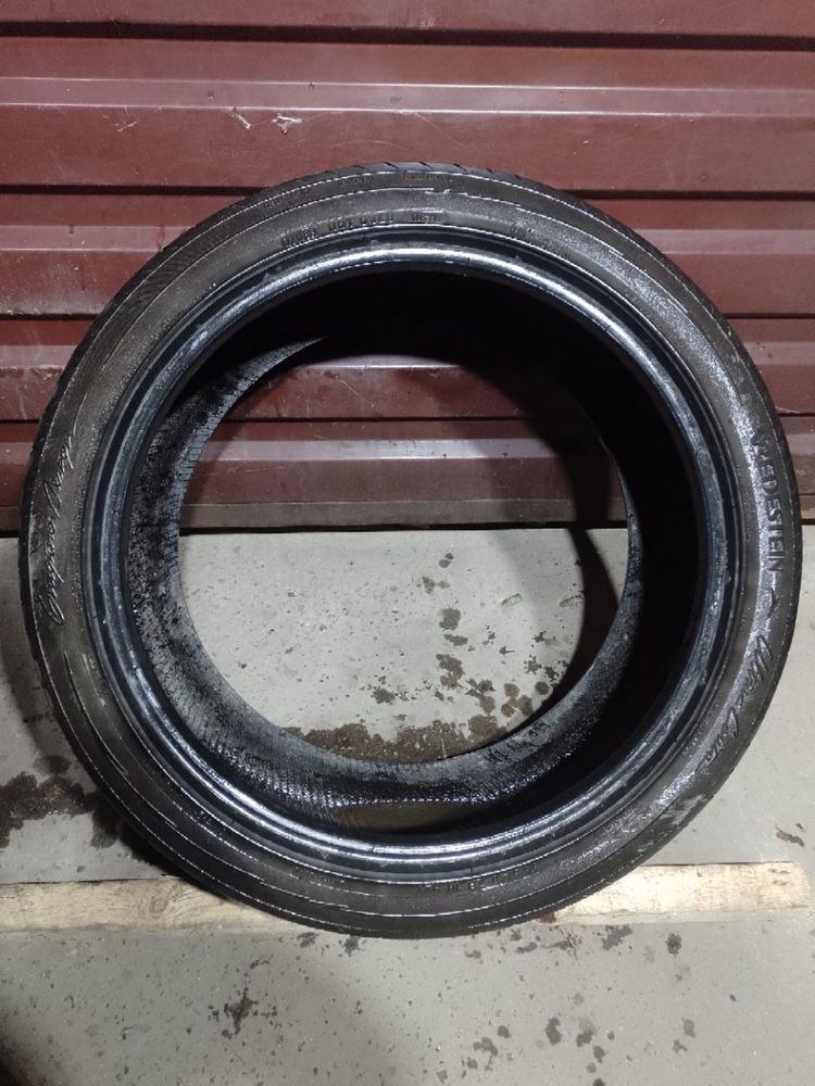Резина Шини 225 40 R18 Vredestine Ultrac Ceuto