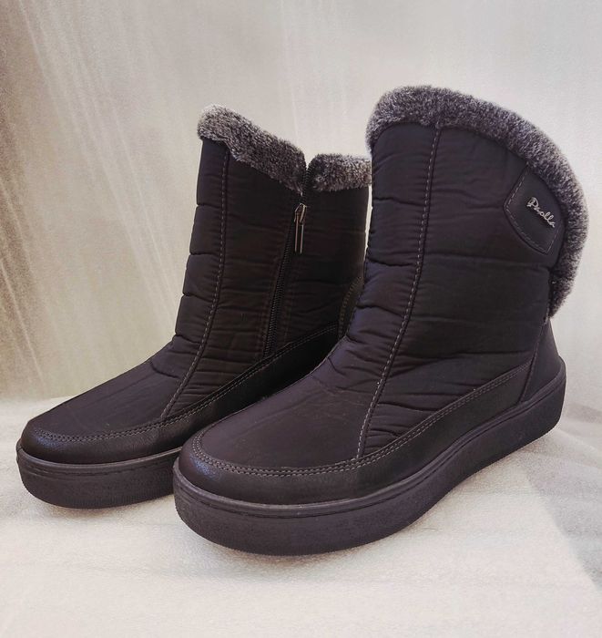 Продам женские теплые сапоги дутики 42 р.