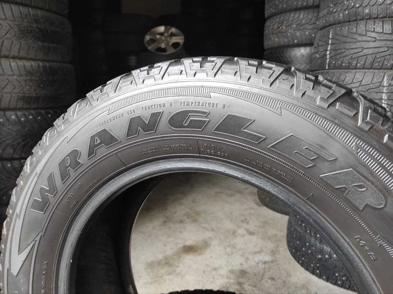 GoodYear Wrangler 245/65r17 111T XL 2шт 17год 4,5-5мм, M+S из Германии