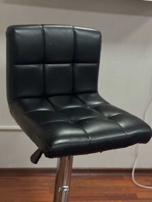 Стілець для бровіста