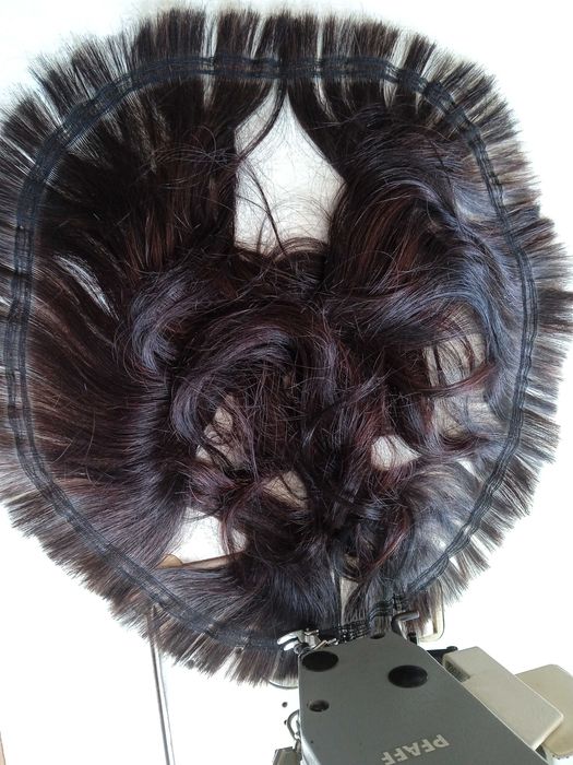 Trissagem de cabelo para mega hair.