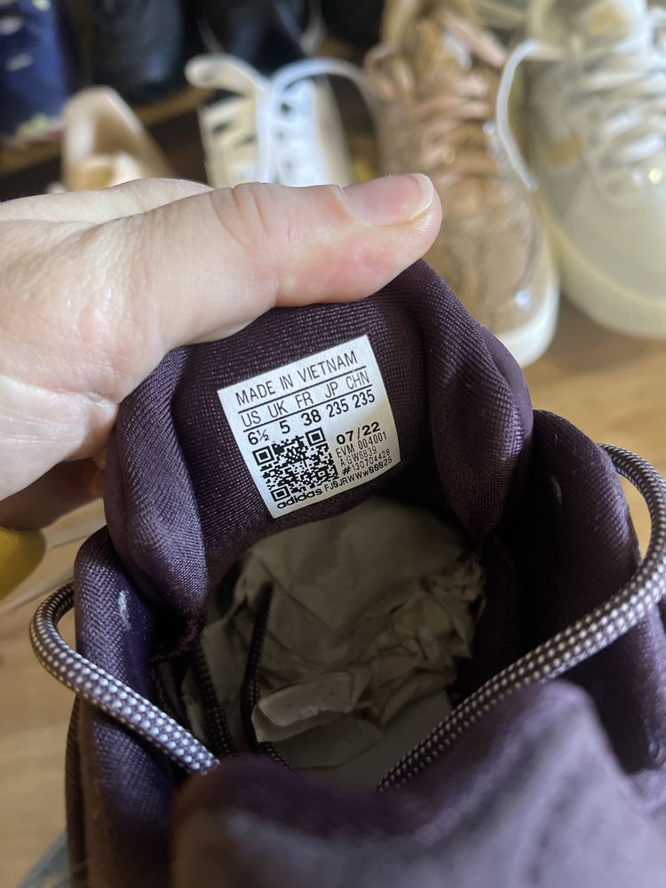Adidas Ozelia 37.5
