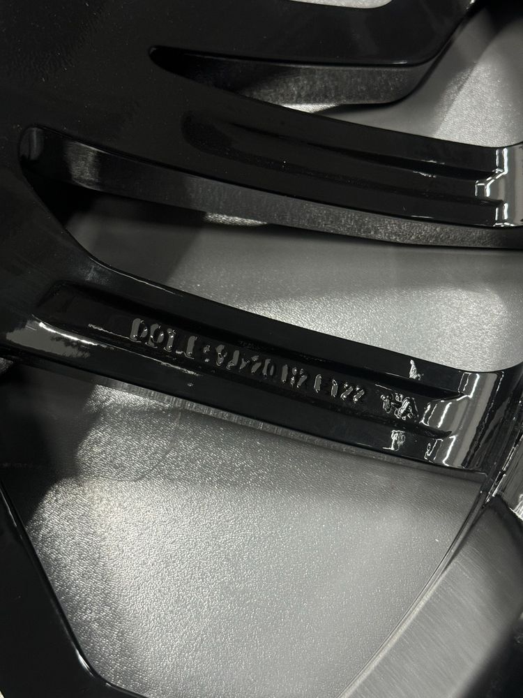 Диски оригінальні Audi RS4 RS5 A5 S5 Q7 SQ7 Q8 Ауді 20 R20 8W0601025FT