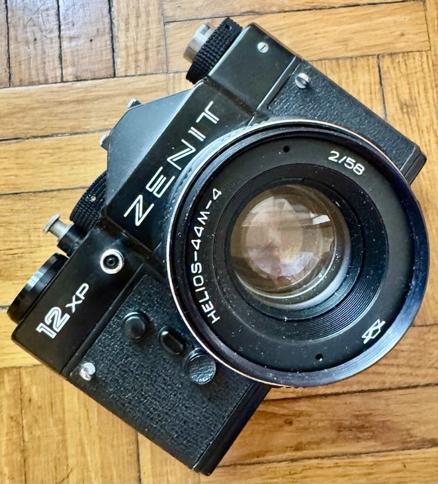 Zenit 12XP Film Camera with Helios-44M-4 2/58 Case USSR black
