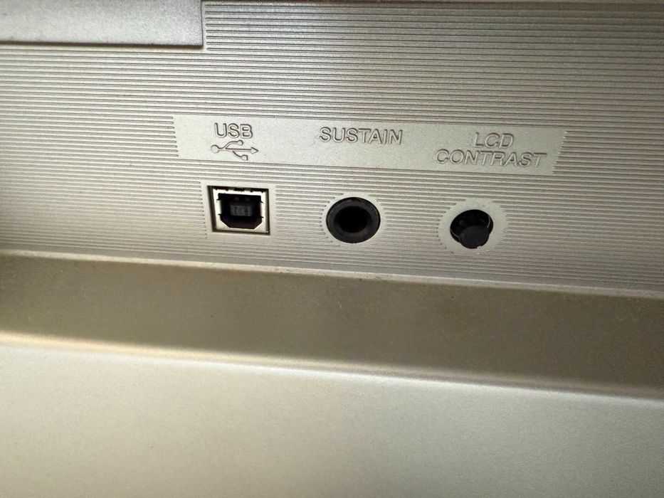 YAMAHA Keyboard Portable Grand DGX-305 pianino cyfrowe, 1 właściciel