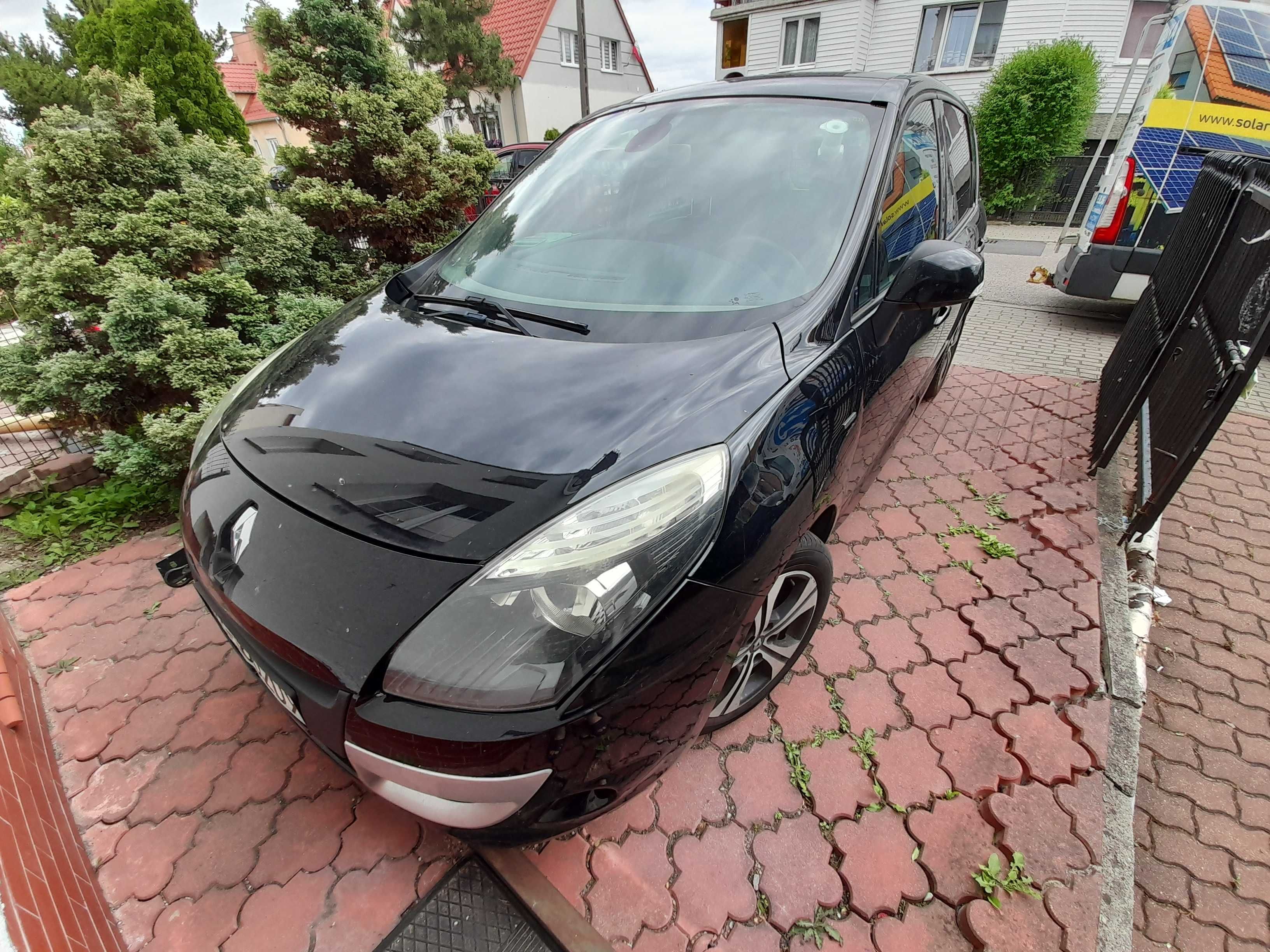 Renault scenic III 2011r. do remontu rozrząd.