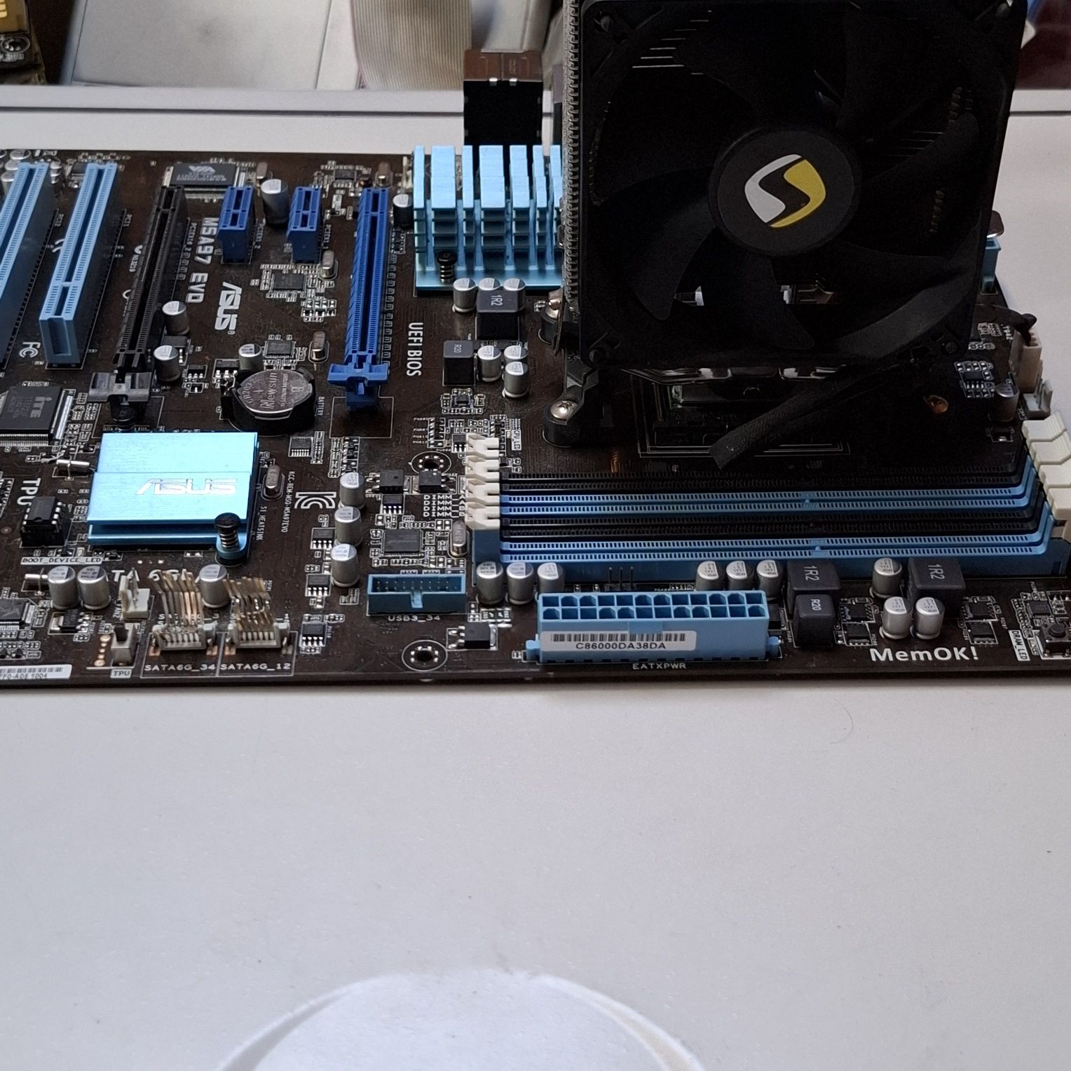 Płyta główna ASUS M5A97 Evo AM3+ AMD FX6100 3.3Ghz + SilentiumPC