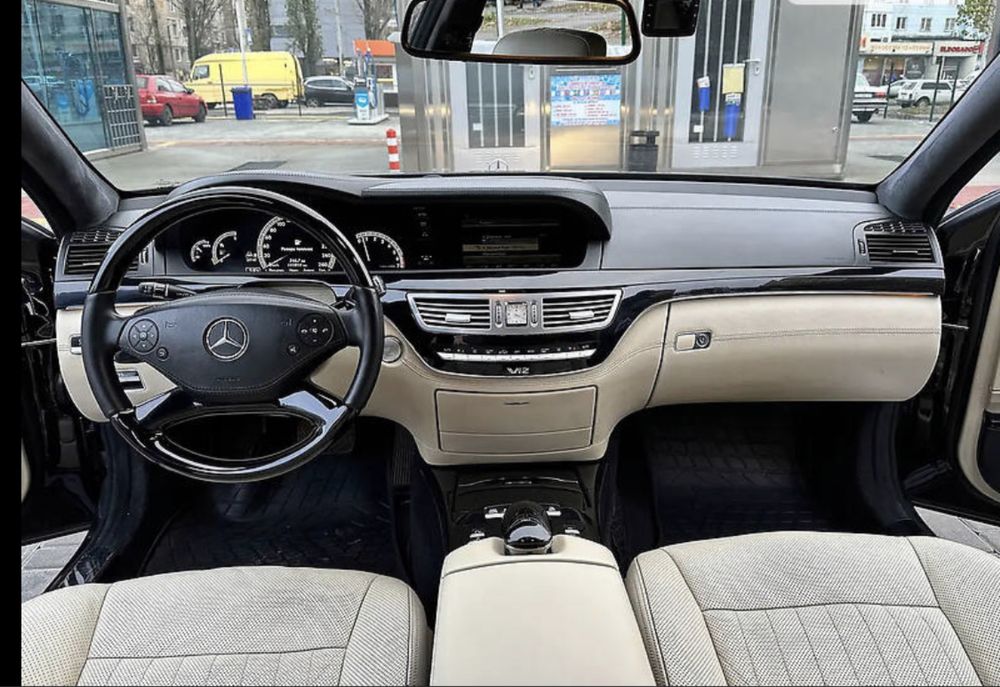 Mercedes W221 S600