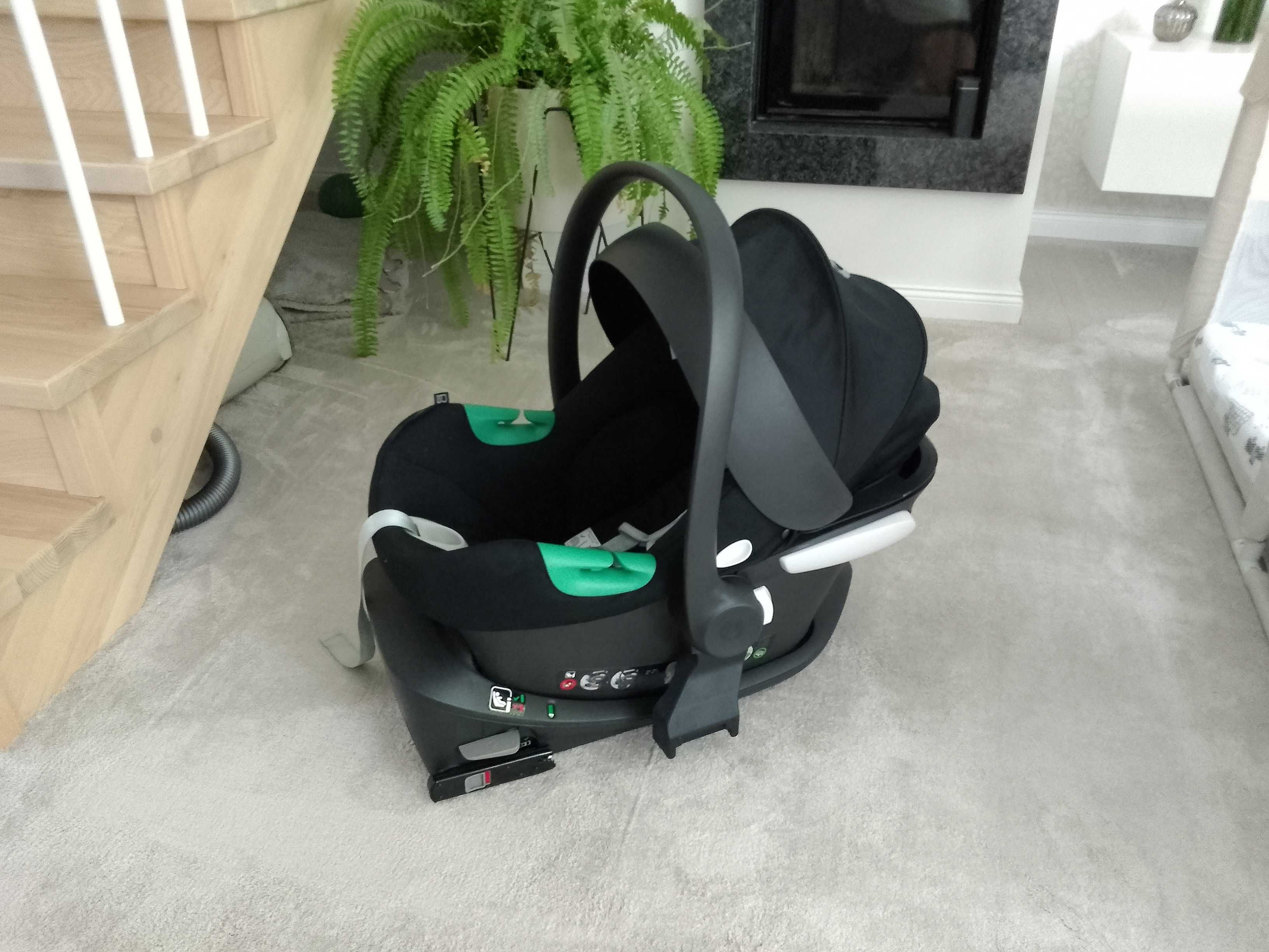Fotelik samochodowy/nosidełko  Cybex aton 2 z bazą 0-13 kg