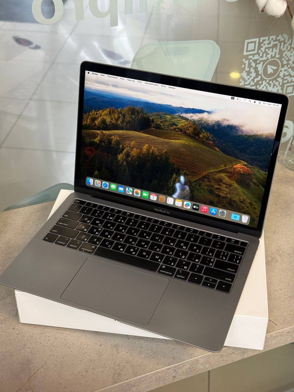 Apple macbook air 13 2019 8/128 на запчасти или ремонт макбук аир 128