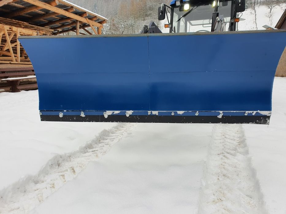 Zamienię pług do śniegu do tura