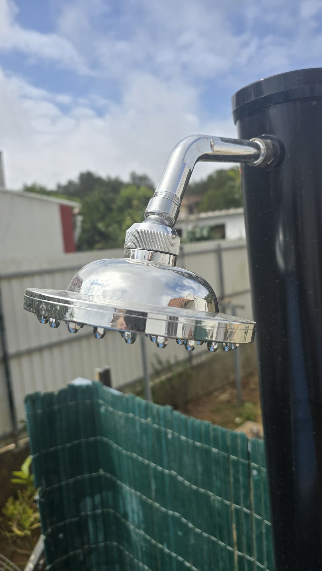 Duche Solar 20L - Água Quente ou Fria, Comprada há 3 Semanas