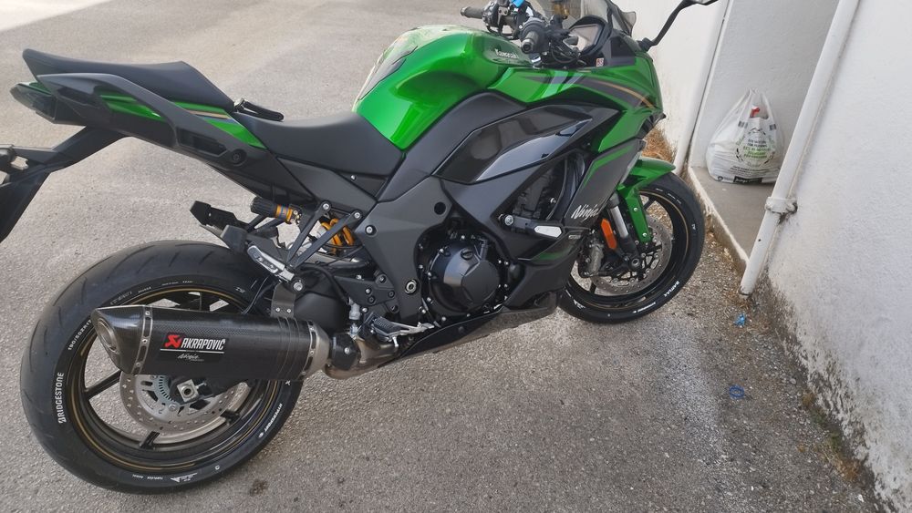 Kawasaki ninja 1100sx SE performance tourer