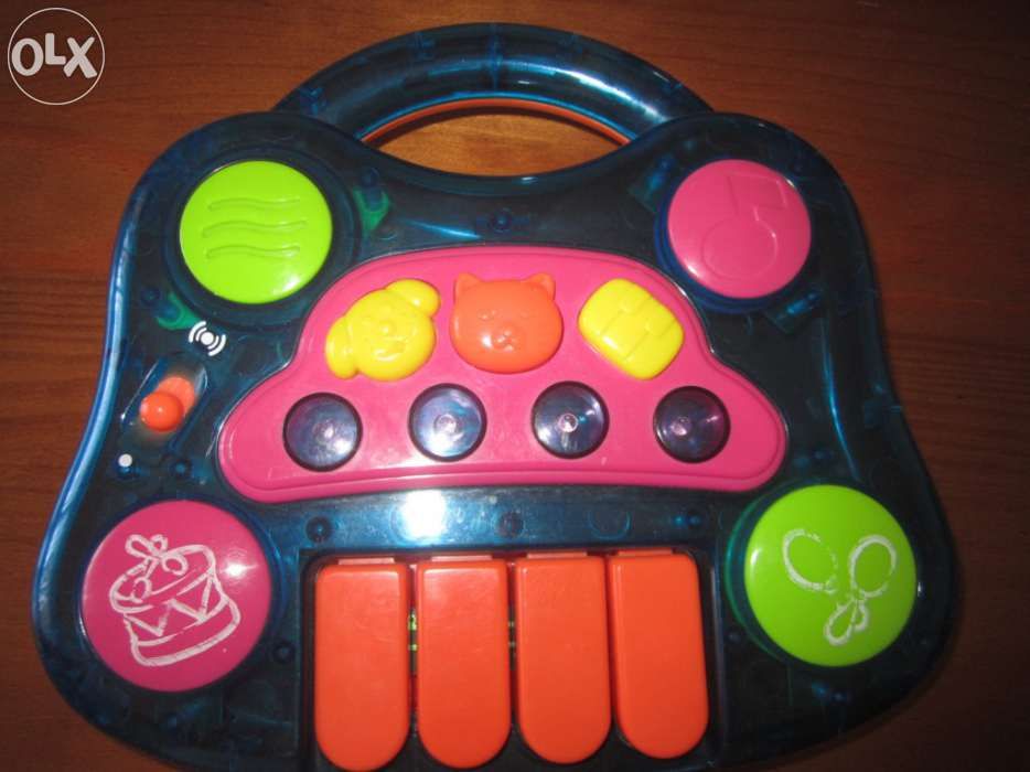 Piano mala marca imaginário c/ novo