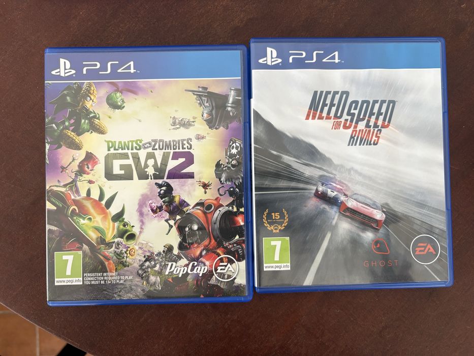 PS4 Slim + 2 comandos + jogos