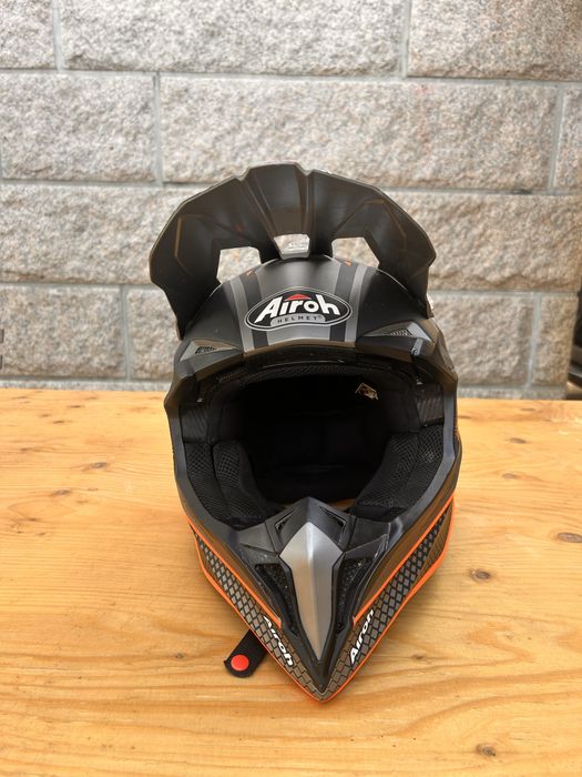 Capacete airoh mood waraap