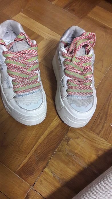 Хайтопи кросівки на високій підошві