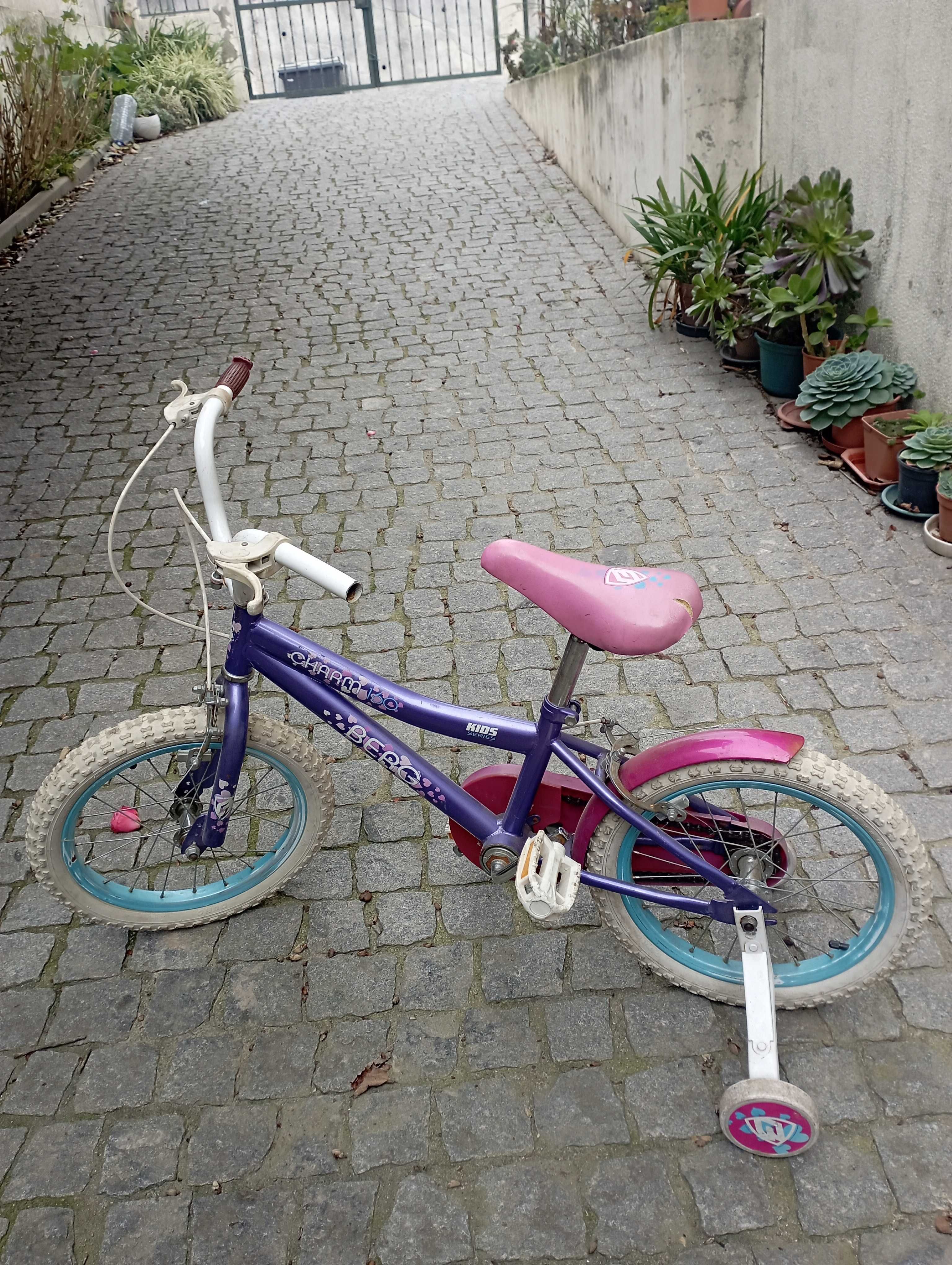 Bicicleta de criança um