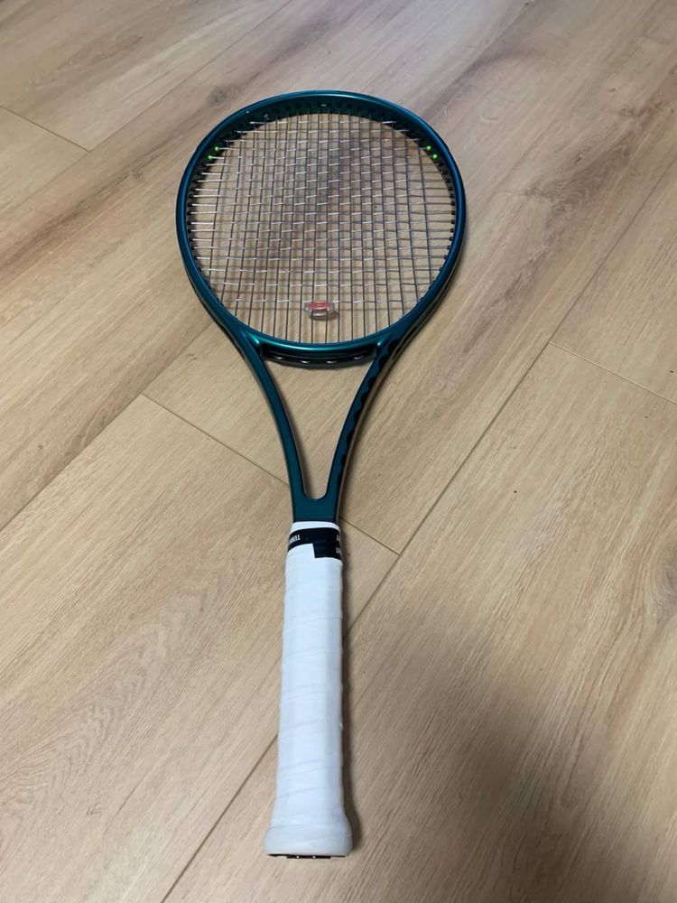 Тенісна ракетка Wilson blade V9 Pro Stock 18x20 2024 року