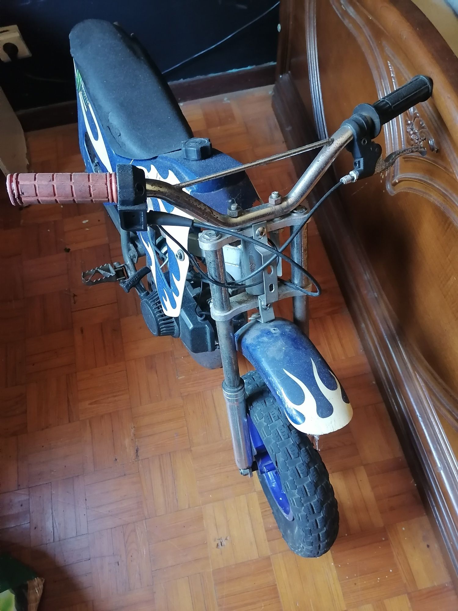 Minimoto cross a trabalhar 100% alguns ajustes