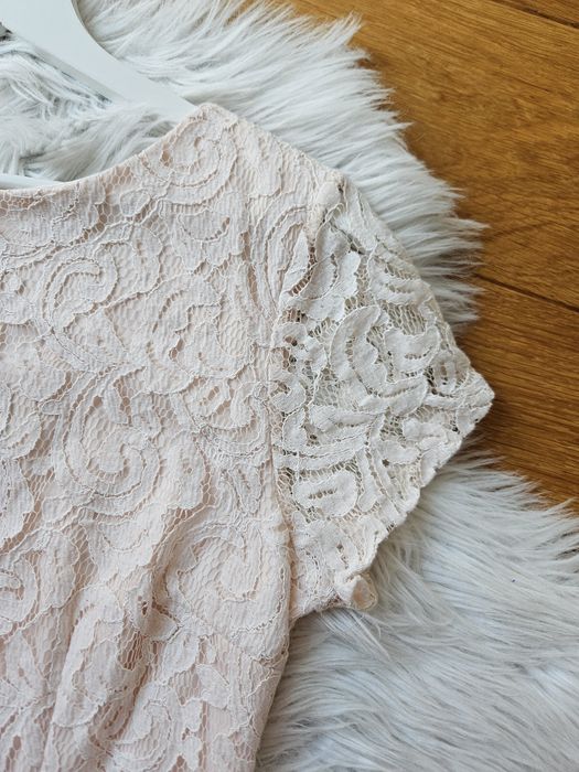 Elegancka koronkowa sukienka wesele komunia L