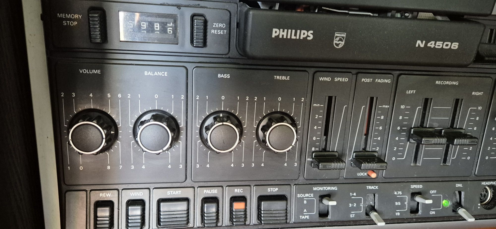 Magnetofon szpulowy Philips N4506