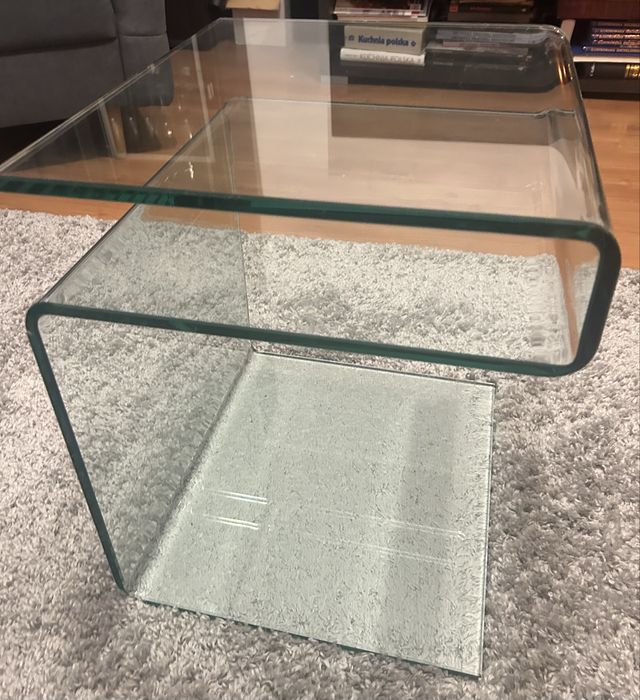 Szklany stolik kawowy