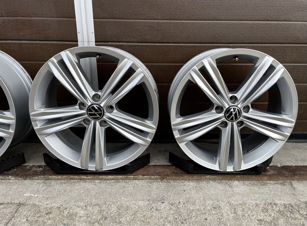 4x Alufelgi 5x112 r18 et43 7J Felgi aluminiowe VW R-line Oryginal 18”