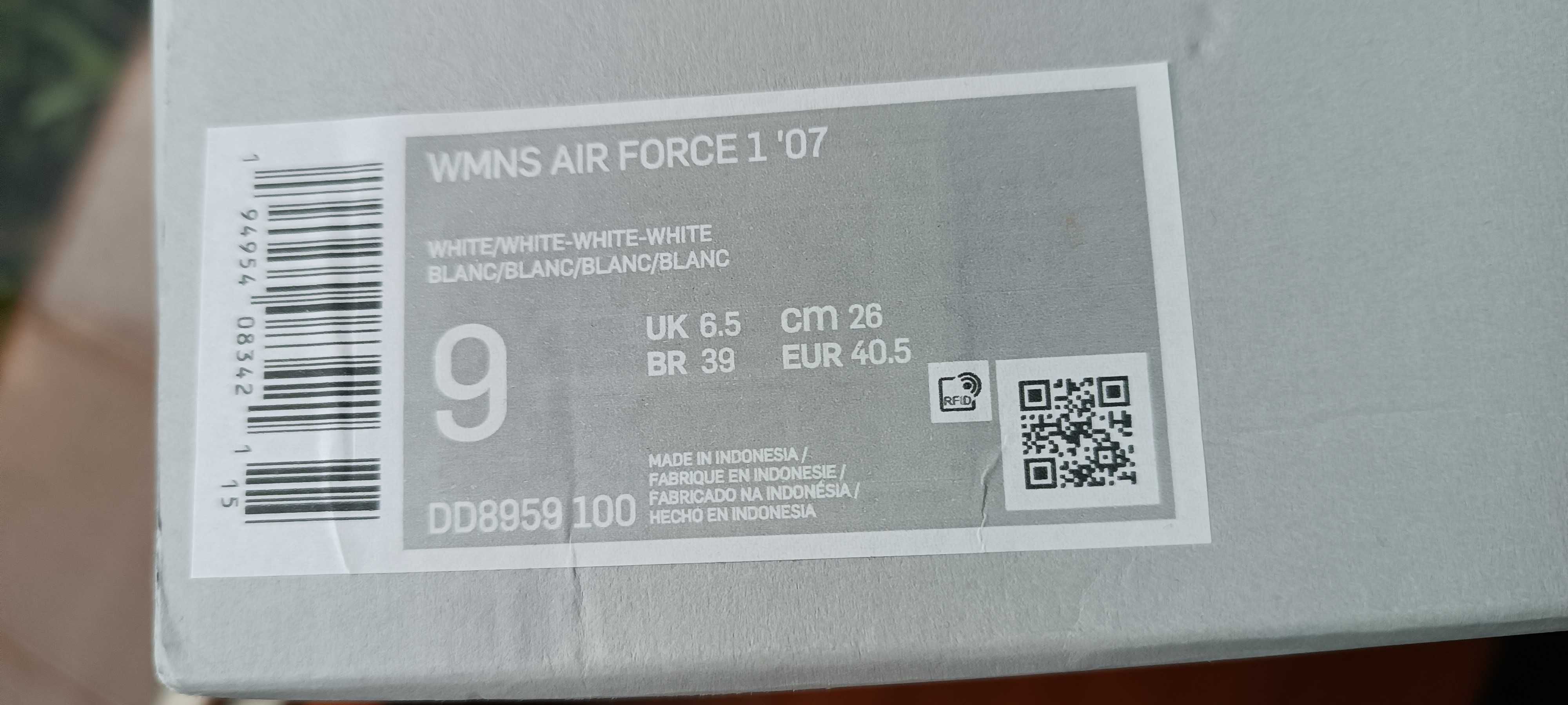 (r. Eur 40,5- 26 cm) Nike Air Force 1 Low '07 White Białe DD8959,-100