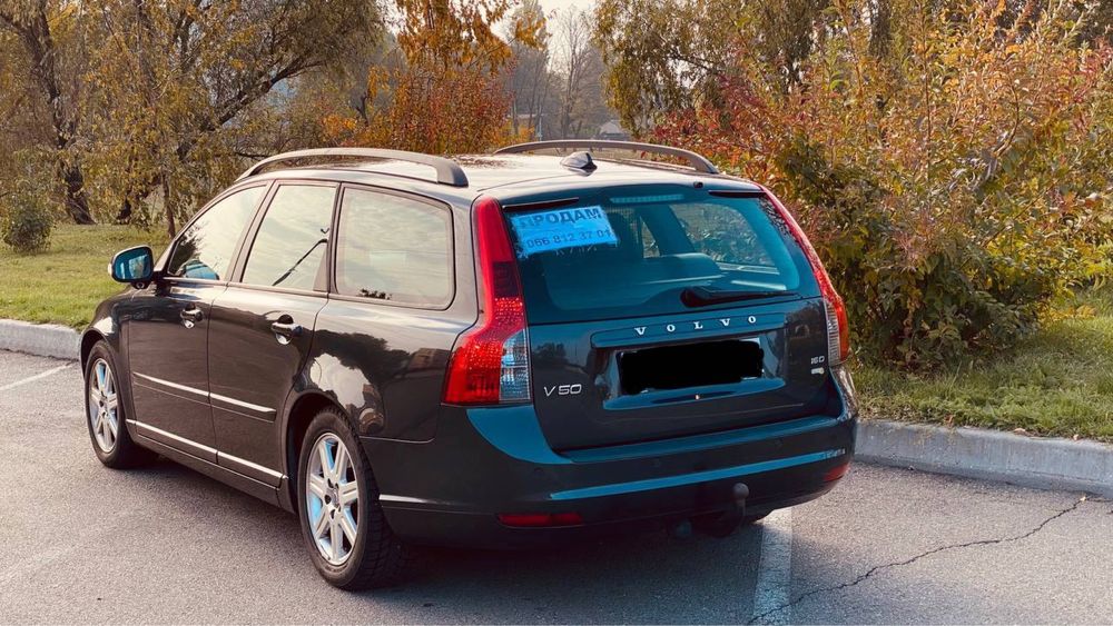 Volvo v50 1.6 дізель, механіка, кожаний салон