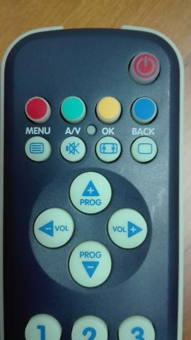 comando universal Philips para TV, DVD e VCR