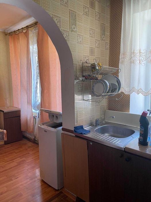 сдам 1 комнатную Лазарева