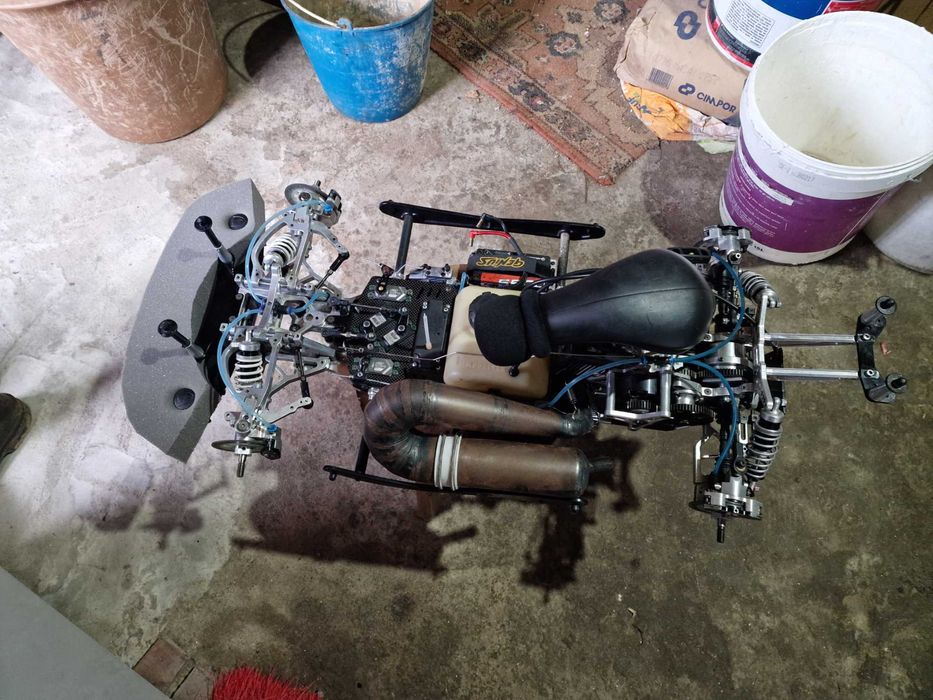 Carro rc 1/5 genius xr3r