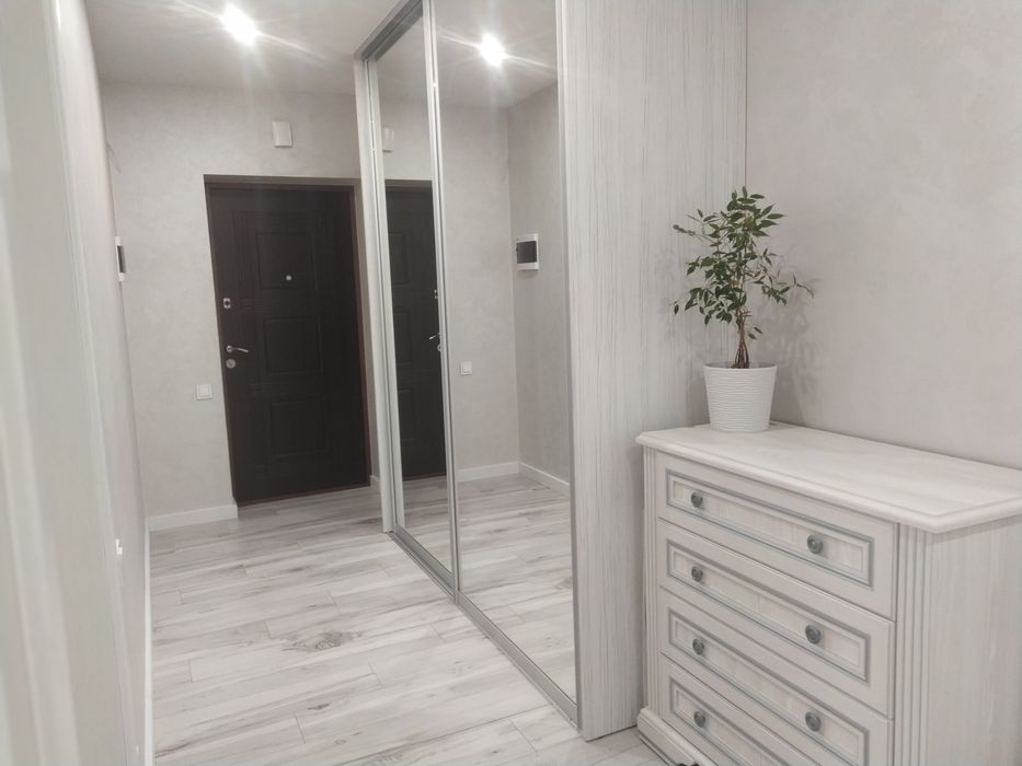 Оренда підселення дівчинки