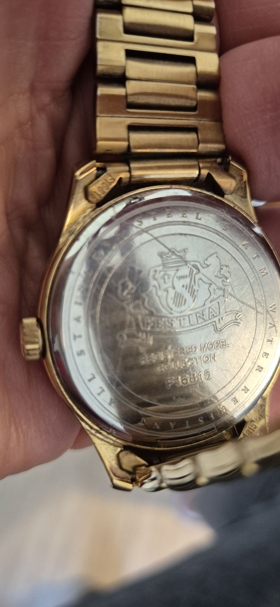 Złoty zegarek Festina