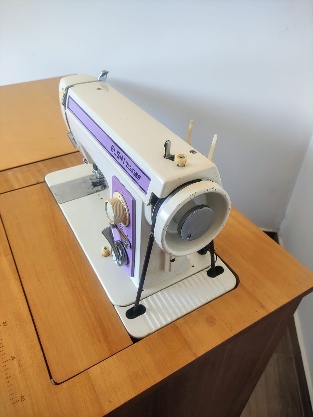 Máquina de costura a pedal