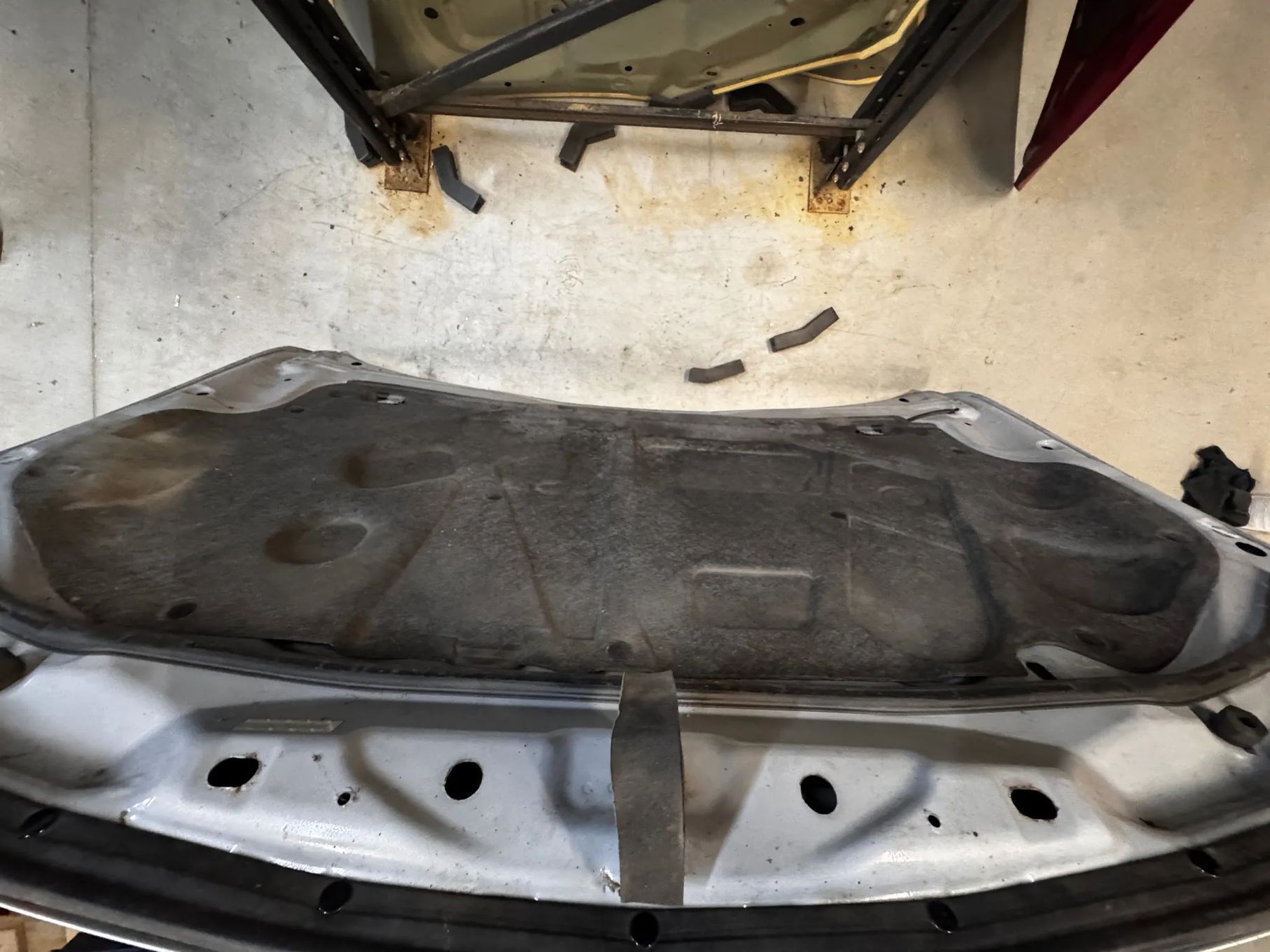 MASKA POKRYWA SILNIKA MAZDA 6 2002-2007 OE