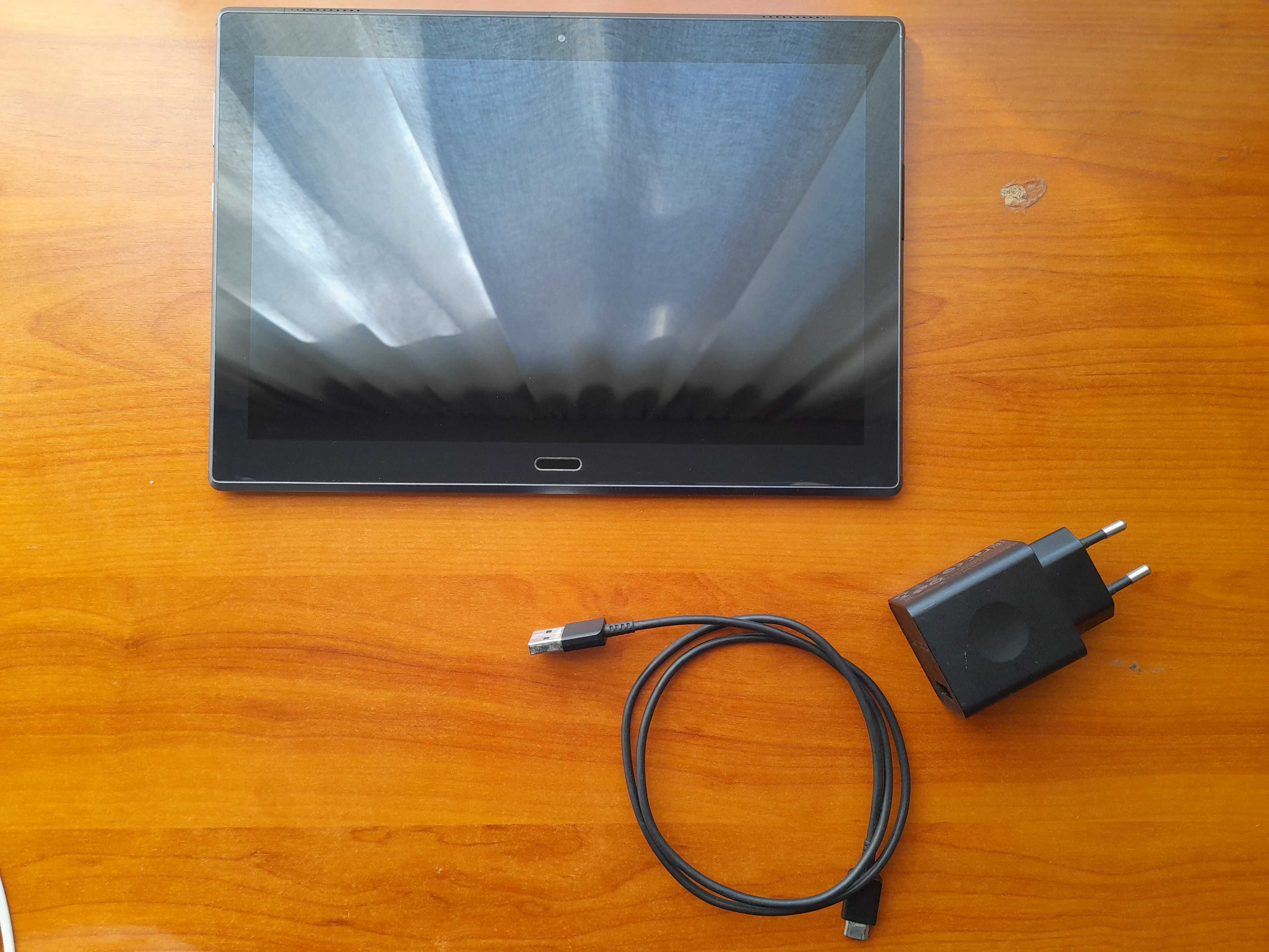 Tablet Lenovo TB-X704F
