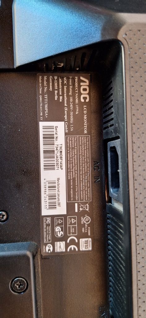 Monitor 17 cali  aoc