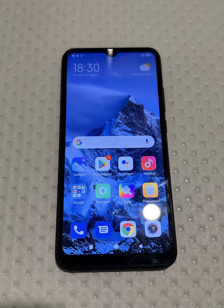Б/у мобільний телефон Huawei Psmart 2019 3+64